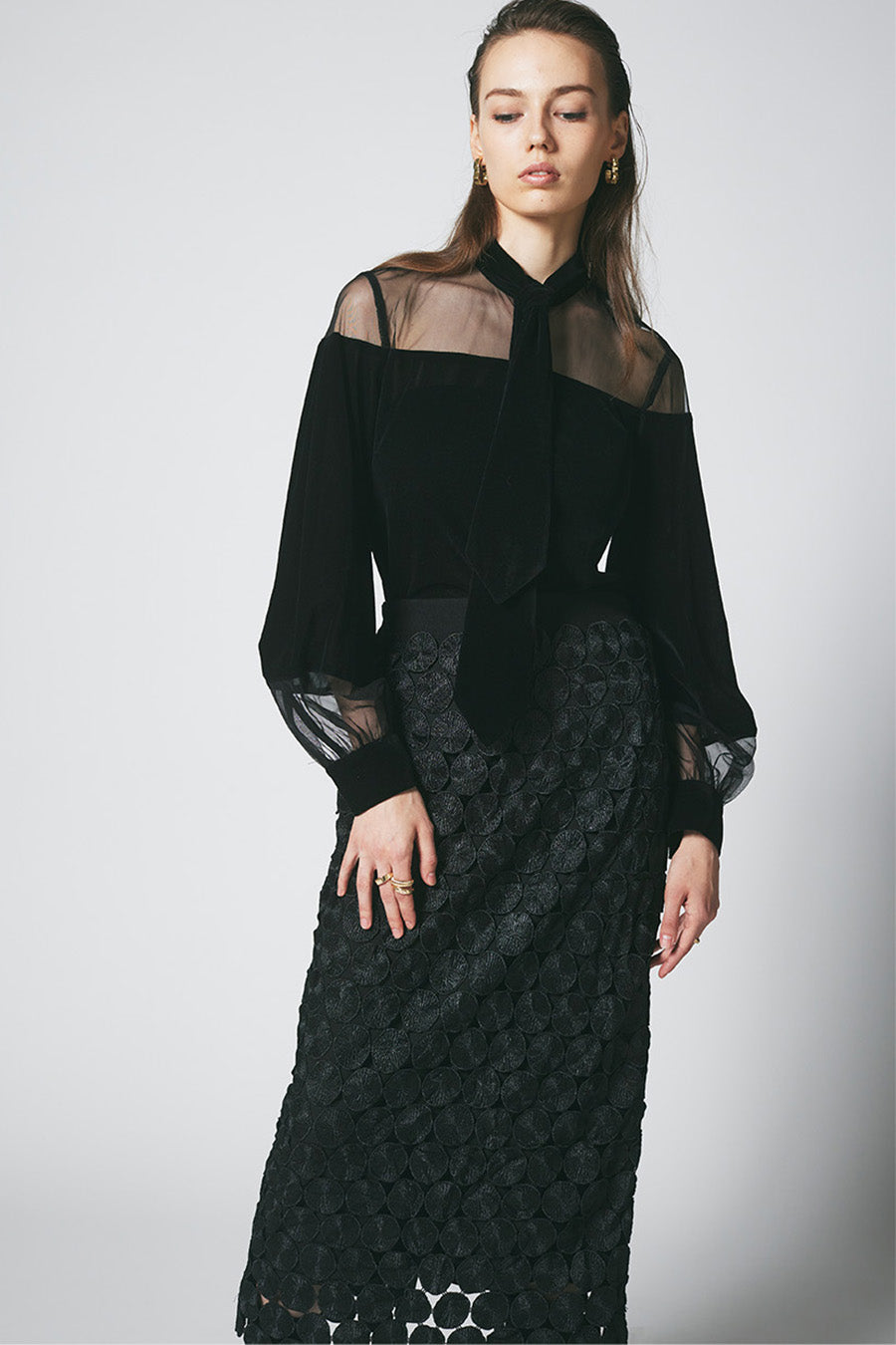 Round Pattern Lace Skirt – aula-tokyo